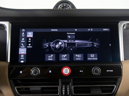 Certified 2024 Porsche Macan GTS AWD/4WD image 23