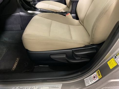 Used 2014 Toyota Corolla L image 19
