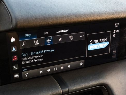 Used 2021 Porsche Taycan image 25