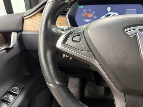 Used 2019 Tesla Model X 100D image 28