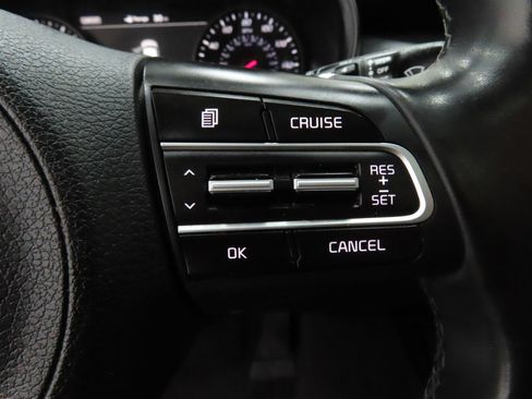 Used 2018 Kia Stinger Premium AWD/4WD image 14