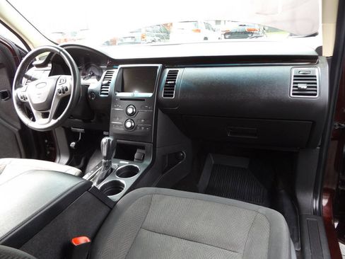 Used 2018 Ford Flex SEL image 26