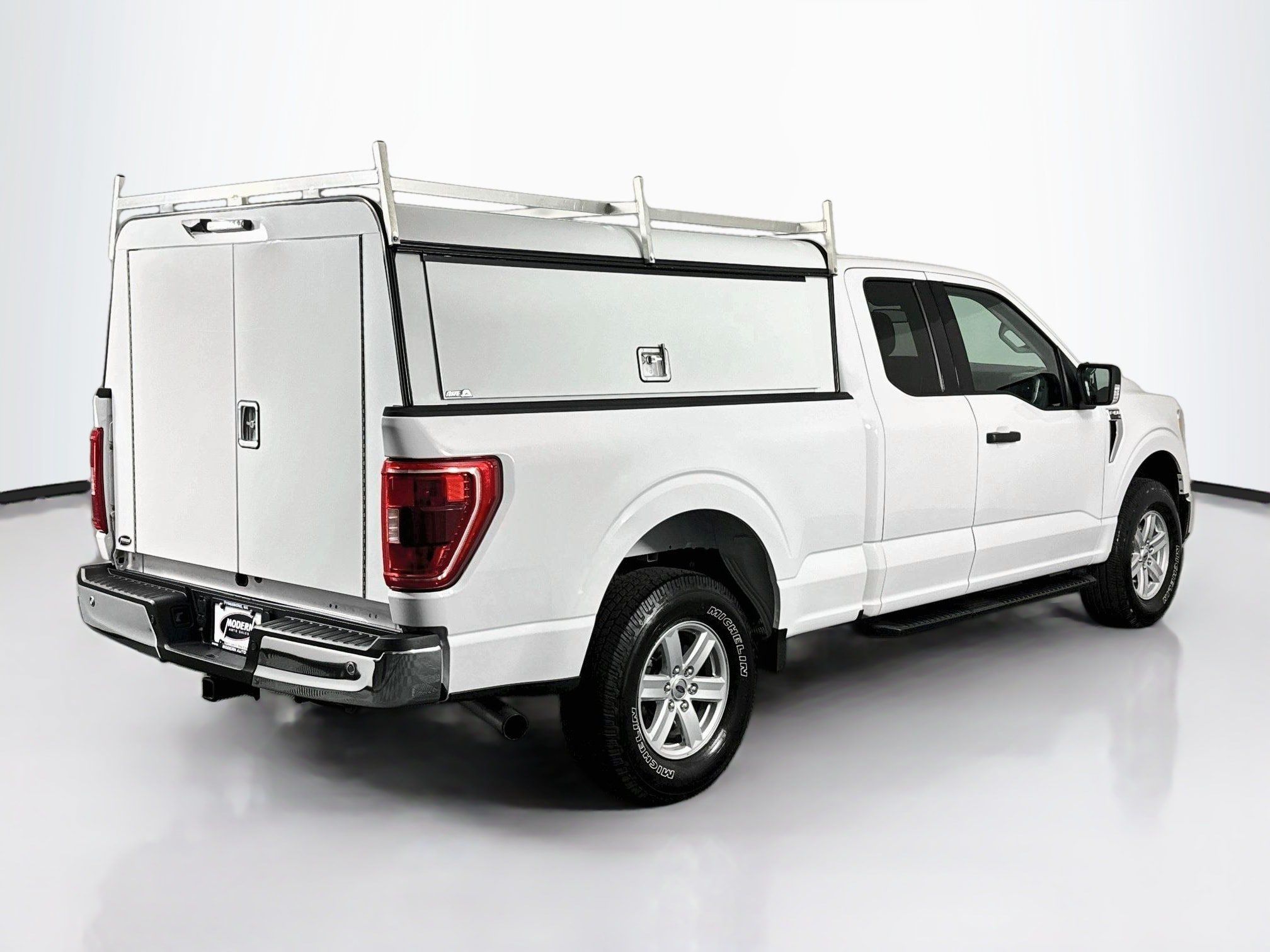 Used 2021 Ford F150 XLT w/ Equipment Group 301A Mid AWD/4WD image 15