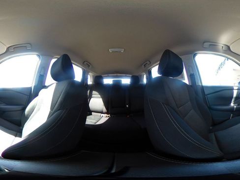 Used 2025 Nissan Rogue SV FWD image 39