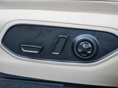 New 2025 Jeep Grand Cherokee L Limited image 22