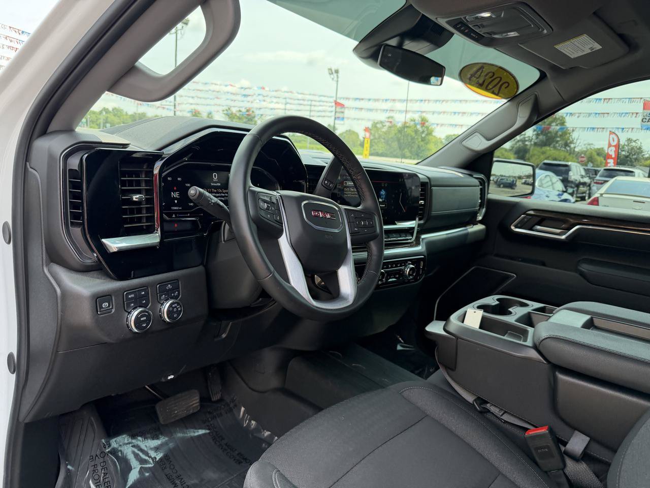 Used 2024 GMC Sierra 1500 Elevation w/ X31 Off-Road Package AWD/4WD image 13