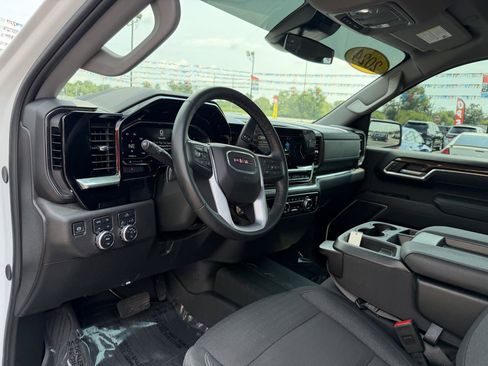 Used 2024 GMC Sierra 1500 Elevation w/ X31 Off-Road Package AWD/4WD image 13