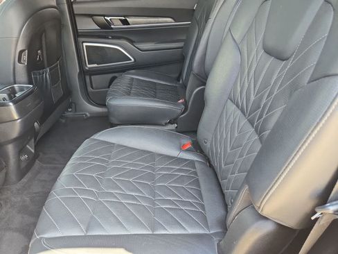 Used 2023 Kia Telluride EX X-Line AWD/4WD image 18