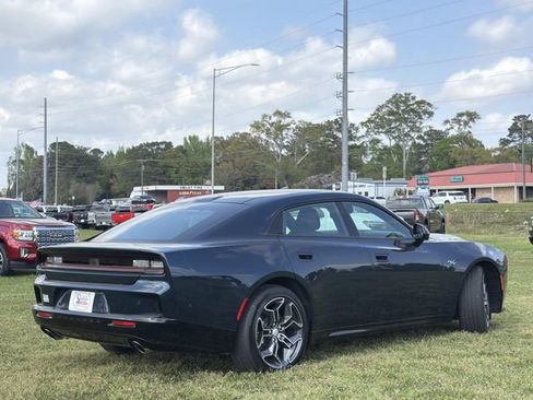 New 2026 Dodge Charger R/T AWD/4WD image 7