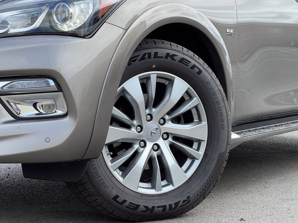 Used 2017 INFINITI QX80 4WD w/ Driver Assistance Package image 2