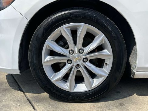Used 2016 Chevrolet Malibu LT FWD image 9