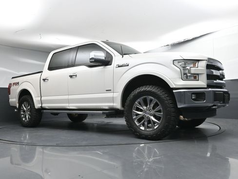 Used 2016 Ford F150 Lariat w/ Equipment Group 502A Luxury image 26