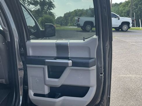 Used 2020 Ford F150 XLT w/ Equipment Group 302A Luxury AWD/4WD image 39