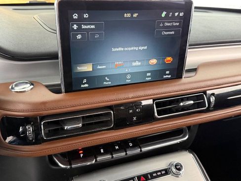 Used 2023 Lincoln Aviator Reserve w/ Equipment Group 201A image 12