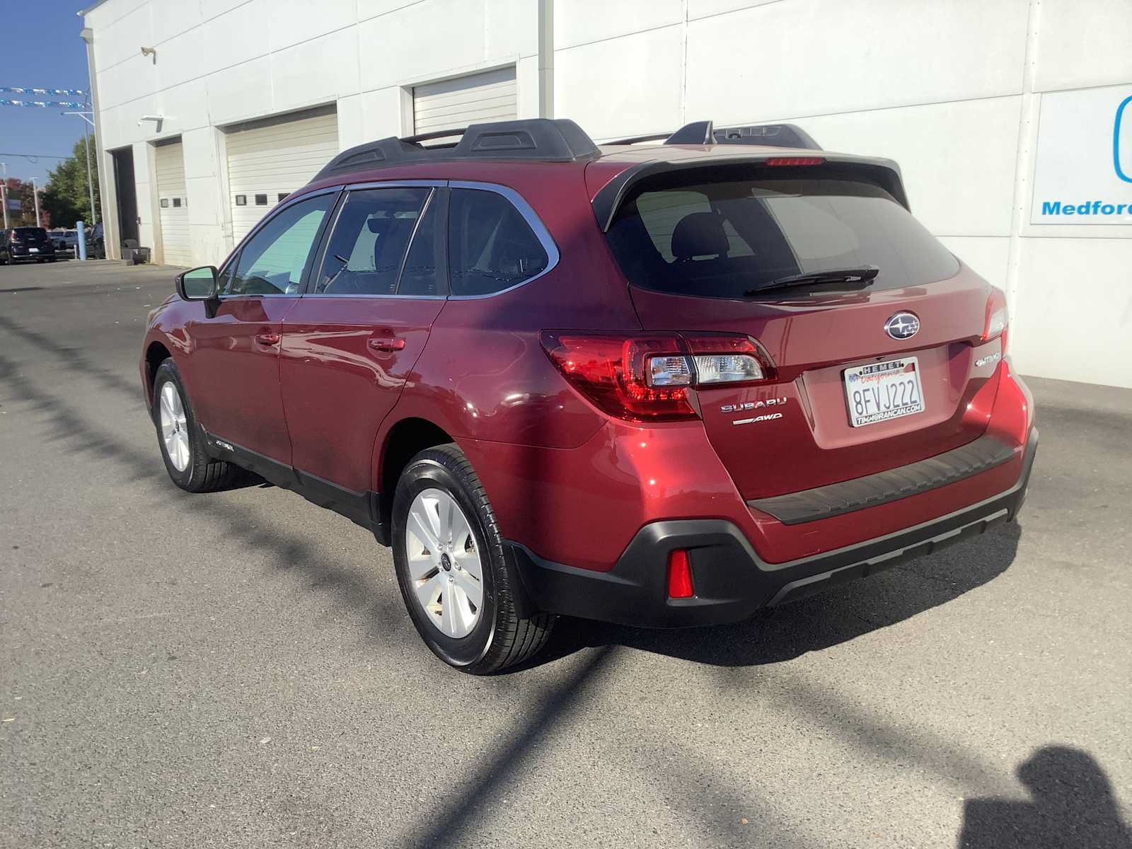 Used 2019 Subaru Outback 2.5i Premium w/ Popular Package #2 AWD/4WD image 3