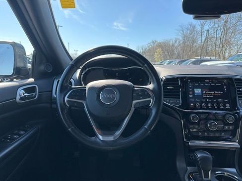 Used 2022 Jeep Grand Cherokee Laredo X image 22