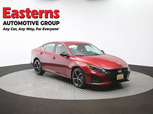 Used 2023 Nissan Altima 2.5 SR w/ SR Premium Package AWD/4WD image 50