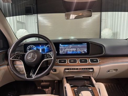 Used 2025 Mercedes-Benz GLE 450e 4MATIC image 34