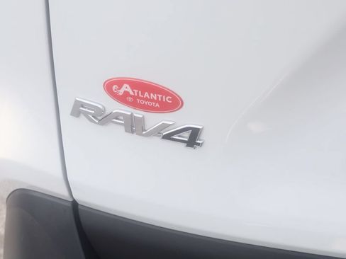 Used 2024 Toyota RAV4 XLE Premium FWD image 30