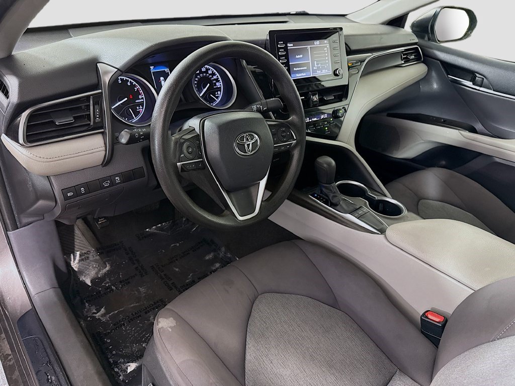 Used 2022 Toyota Camry LE FWD image 21