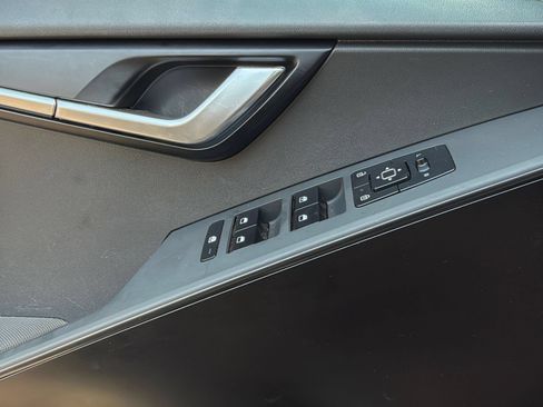 Used 2026 Kia Niro LX FWD image 18