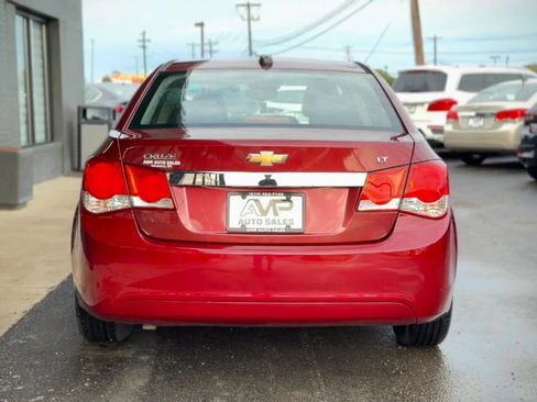 Used 2016 Chevrolet Cruze LT FWD image 3