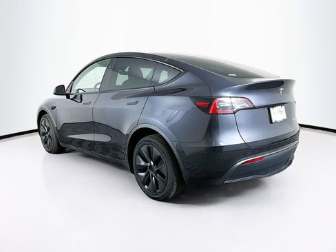 Used 2024 Tesla Model Y Long Range image 5