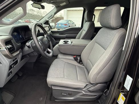 Used 2025 Ford F150 XLT w/ Equipment Group 301A Standard AWD/4WD image 5