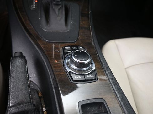 Used 2013 BMW 328i Convertible RWD image 37