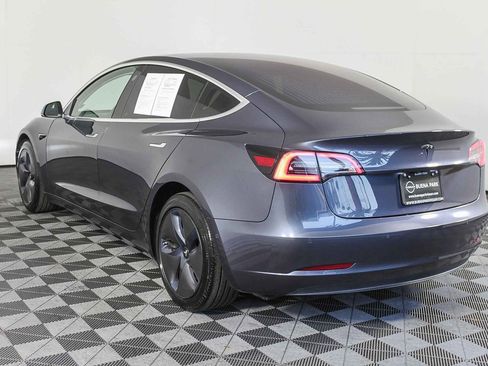 Used 2018 Tesla Model 3 Long Range image 6