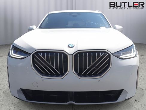 Used 2026 BMW X3 xDrive30i w/ Premium Package AWD/4WD image 2