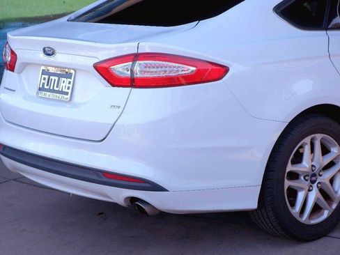 Used 2014 Ford Fusion SE FWD image 34