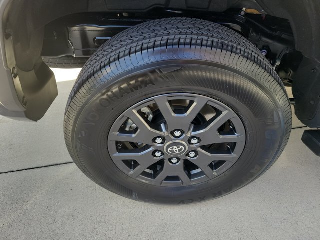 Used 2026 Toyota 4Runner SR5 AWD/4WD image 8