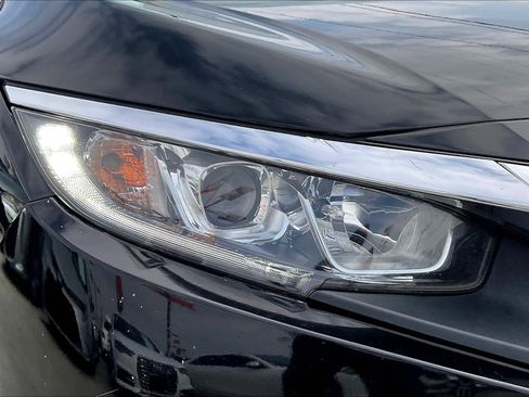 Used 2018 Honda Civic EX-L image 29