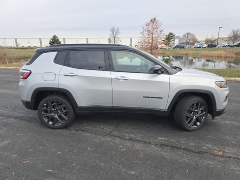 New 2026 Jeep Compass Limited AWD/4WD image 16