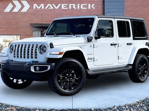 Used 2023 Jeep Wrangler Unlimited Sahara w/ Cold Weather Group AWD/4WD image 3