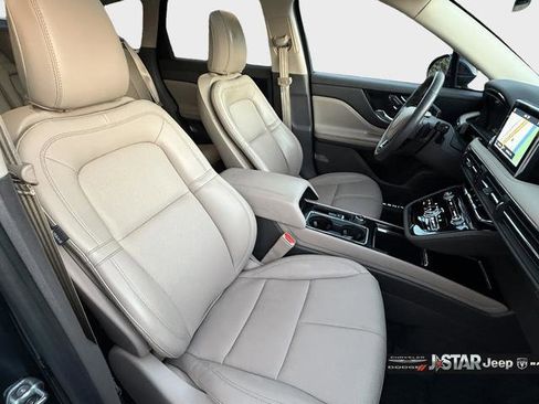 Used 2022 Lincoln Corsair Grand Touring image 12