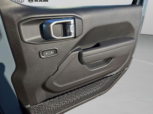 New 2026 Jeep Wrangler Sport AWD/4WD image 32