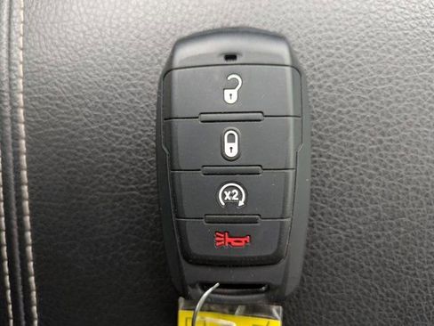 Used 2019 RAM 1500 Big Horn AWD/4WD image 29