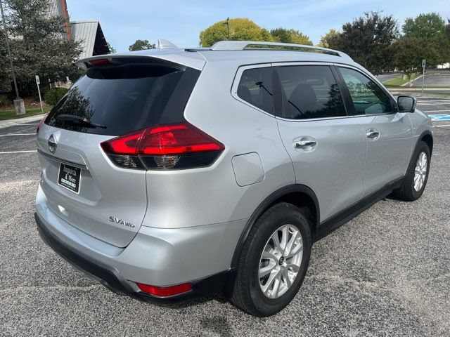 Used 2017 Nissan Rogue SV AWD/4WD image 3
