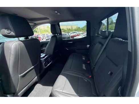 Used 2020 GMC Sierra 1500 SLT w/ SLT Convenience Package AWD/4WD image 4