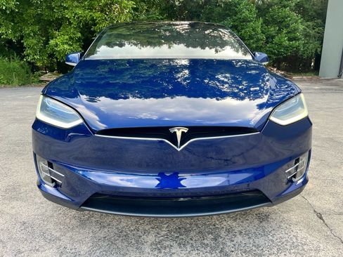 Used 2018 Tesla Model X 75D image 15