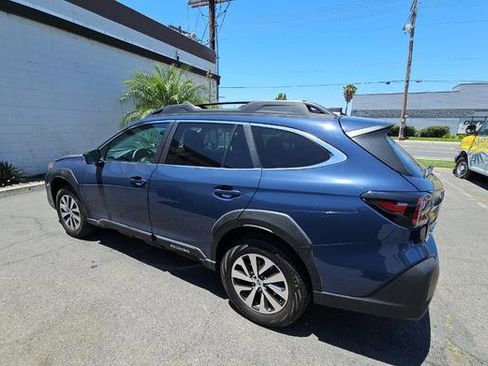 Used 2024 Subaru Outback Premium AWD/4WD image 6