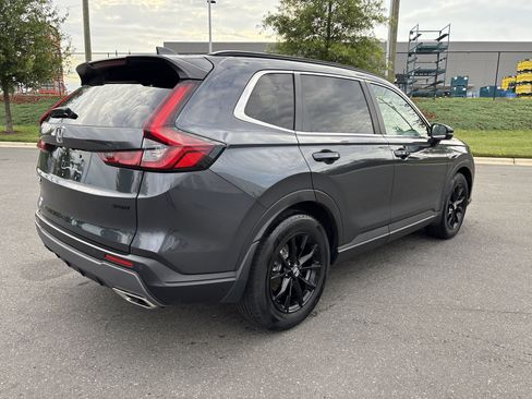 Used 2025 Honda CR-V Sport-L image 8