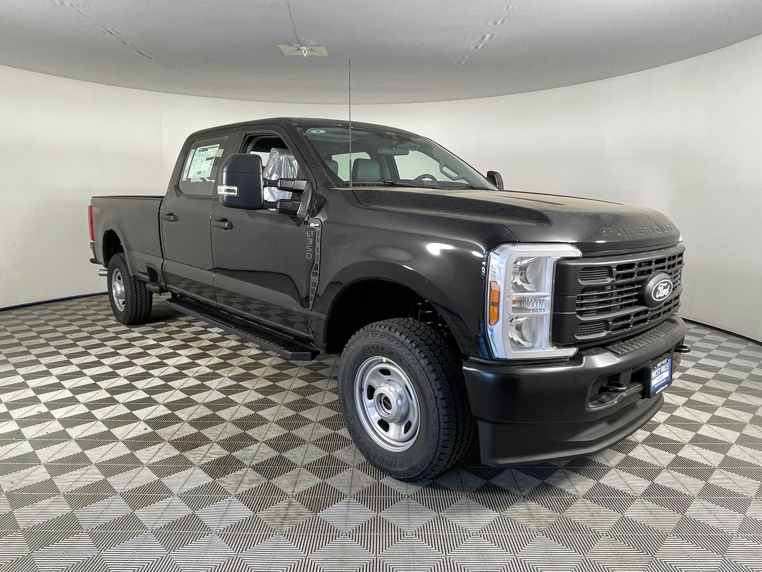 New 2027 Ford F350 XL w/ XL Driver Assist Package AWD/4WD image 14