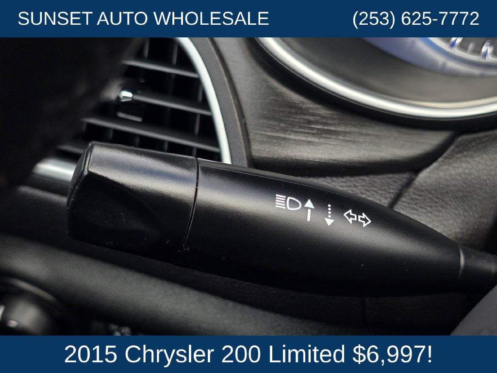 Used 2015 Chrysler 200 Limited w/ Convenience Group FWD image 31