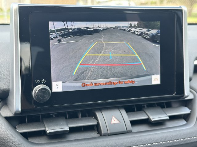 Certified 2024 Toyota RAV4 LE AWD/4WD image 28