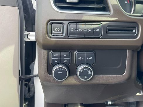 Used 2021 Chevrolet Tahoe LT AWD/4WD image 78