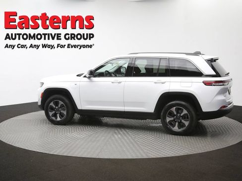 Used 2022 Jeep Grand Cherokee Limited 4xe w/ Luxury Tech Group II AWD/4WD image 66