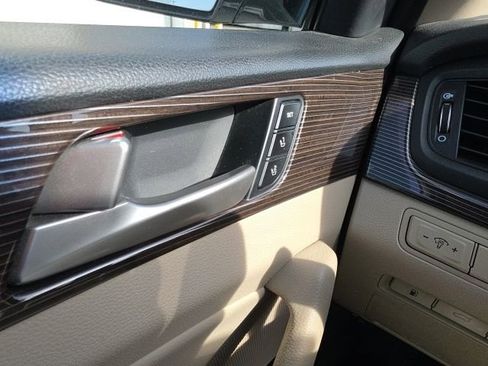 Used 2019 Hyundai Sonata Limited w/ Ultimate Package 02 image 11